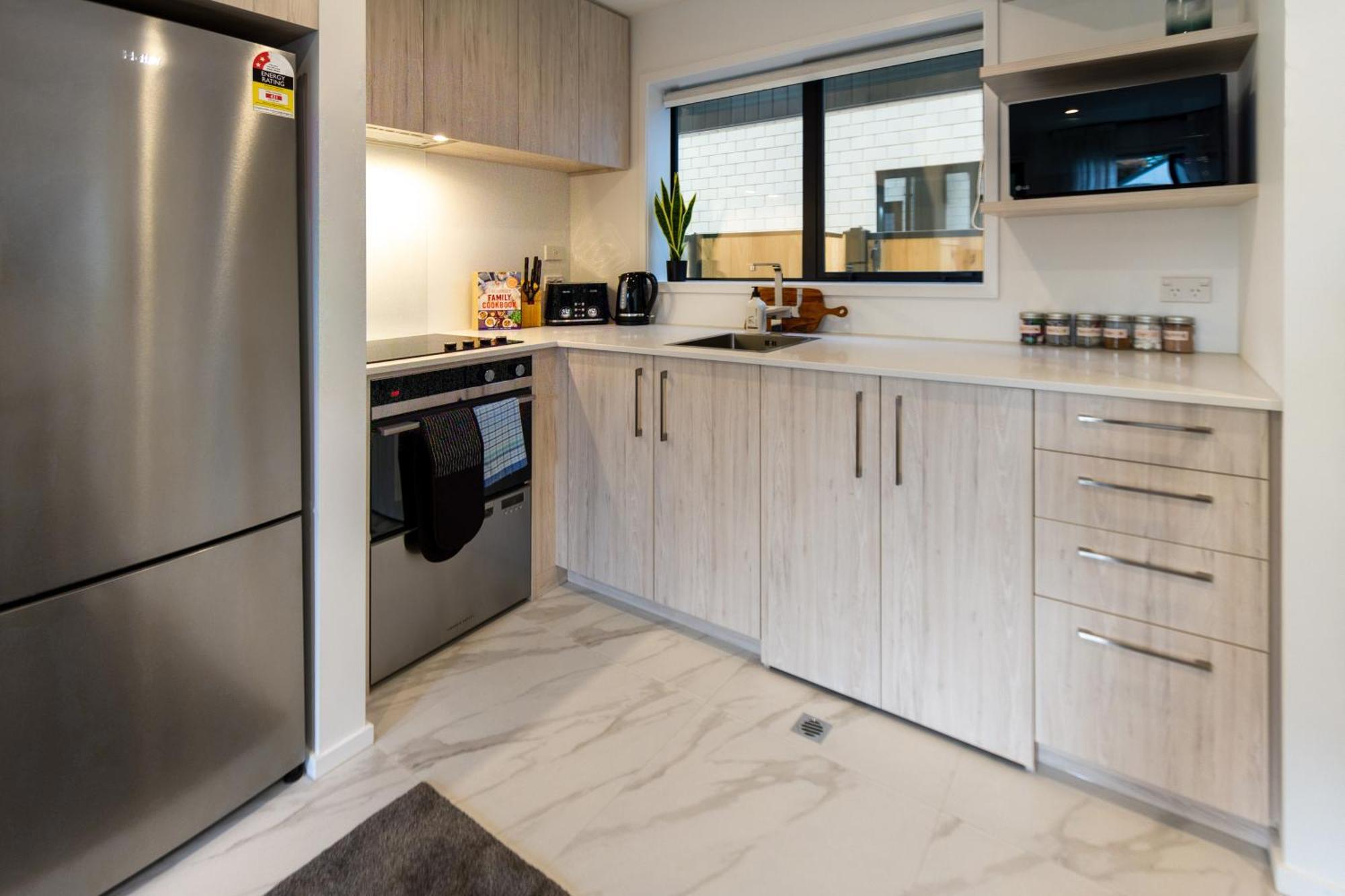 Apartment Cbd Luxury Homes Near Cafes Hagley Park River