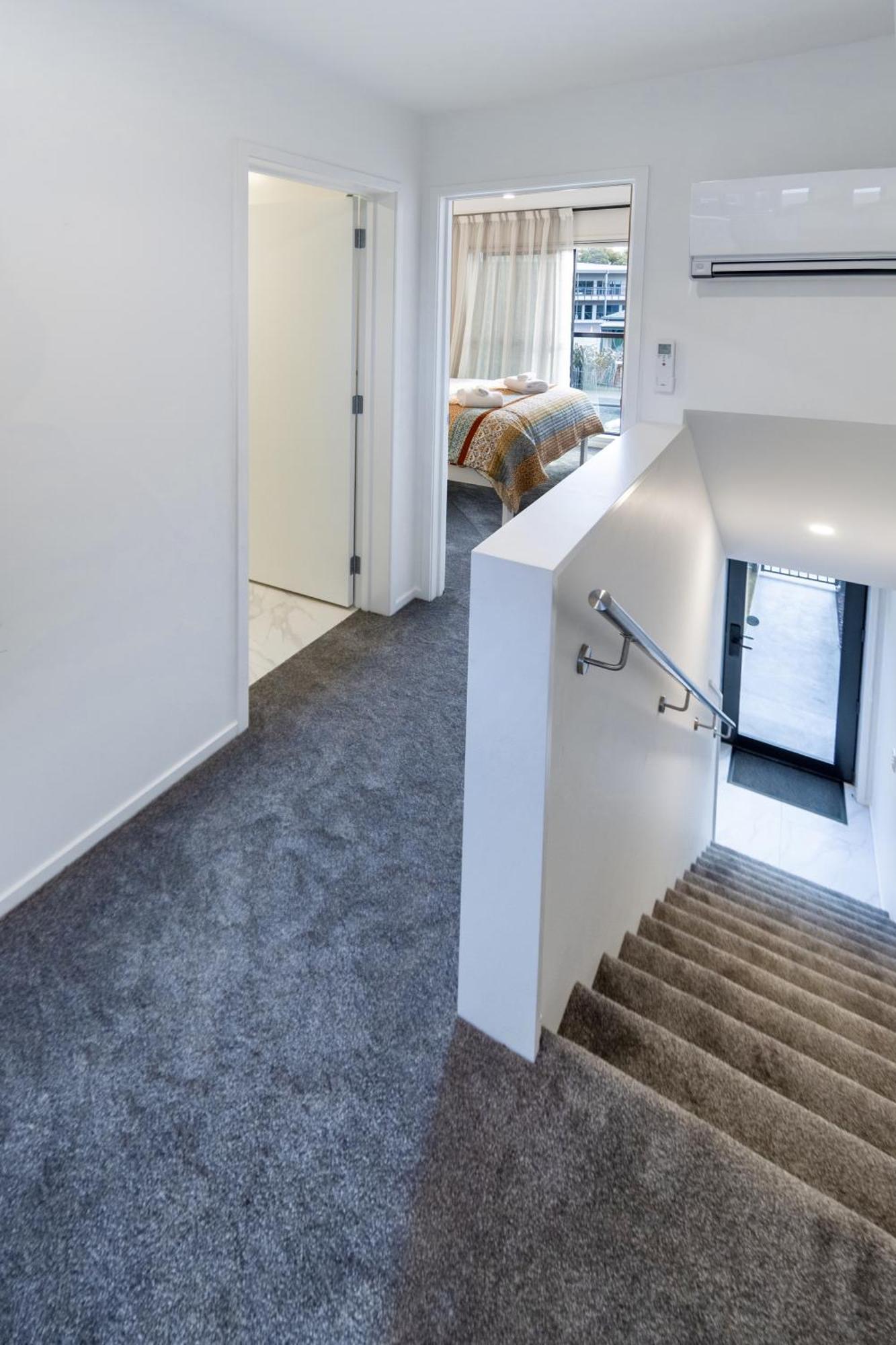 Cbd Luxury Homes Near Cafes Hagley Park River Christchurch