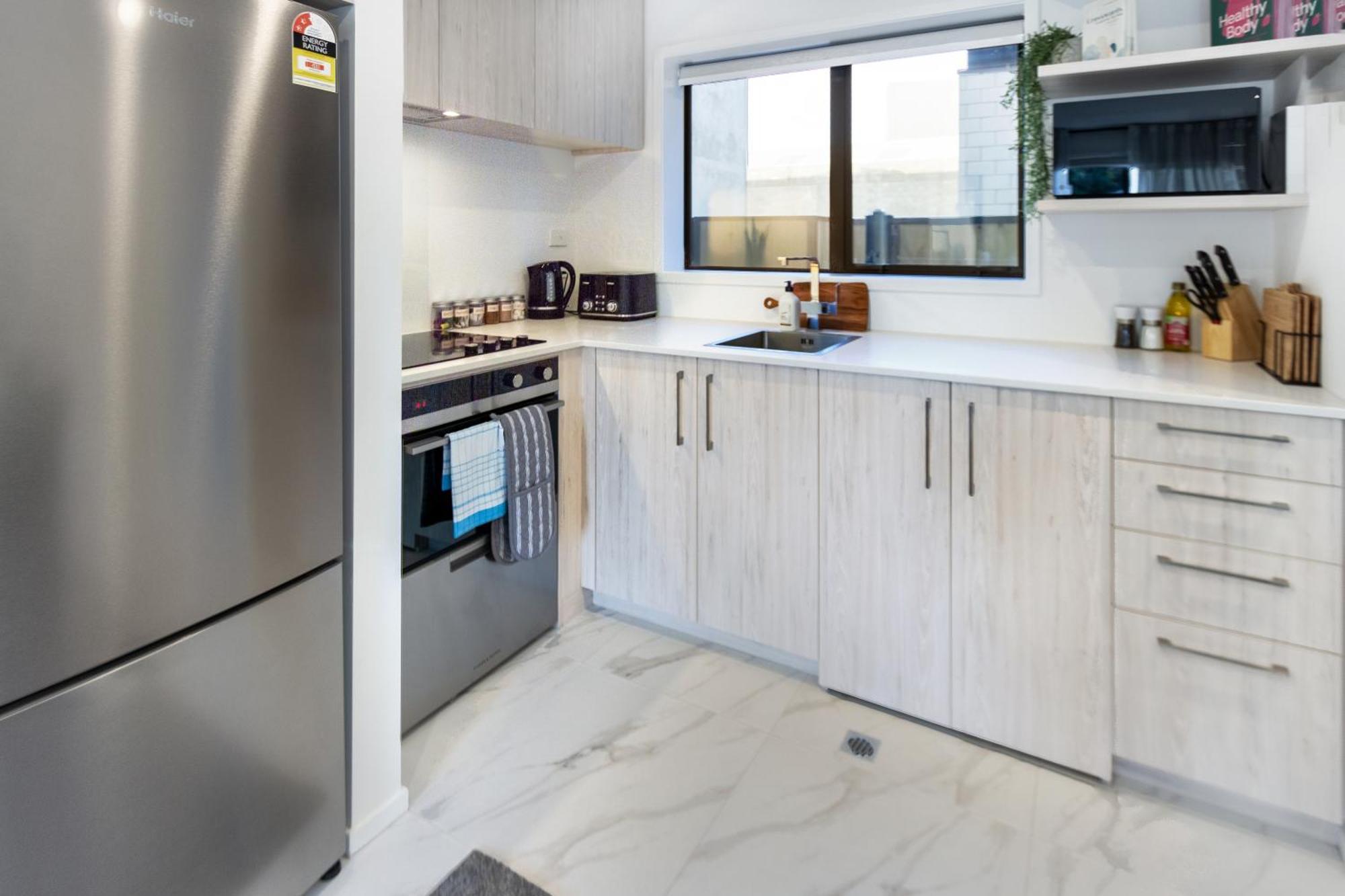 Cbd Luxury Homes Near Cafes Hagley Park River *
