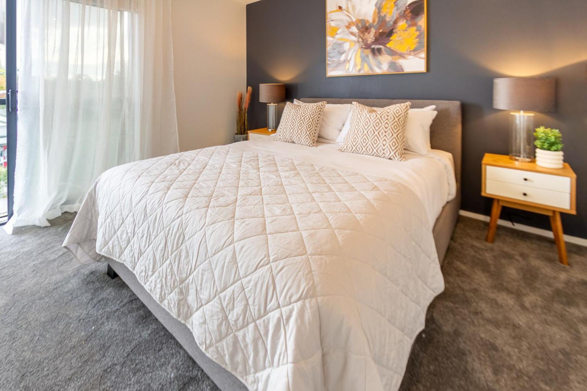 Cbd Luxury Homes Near Cafes Hagley Park River Christchurch