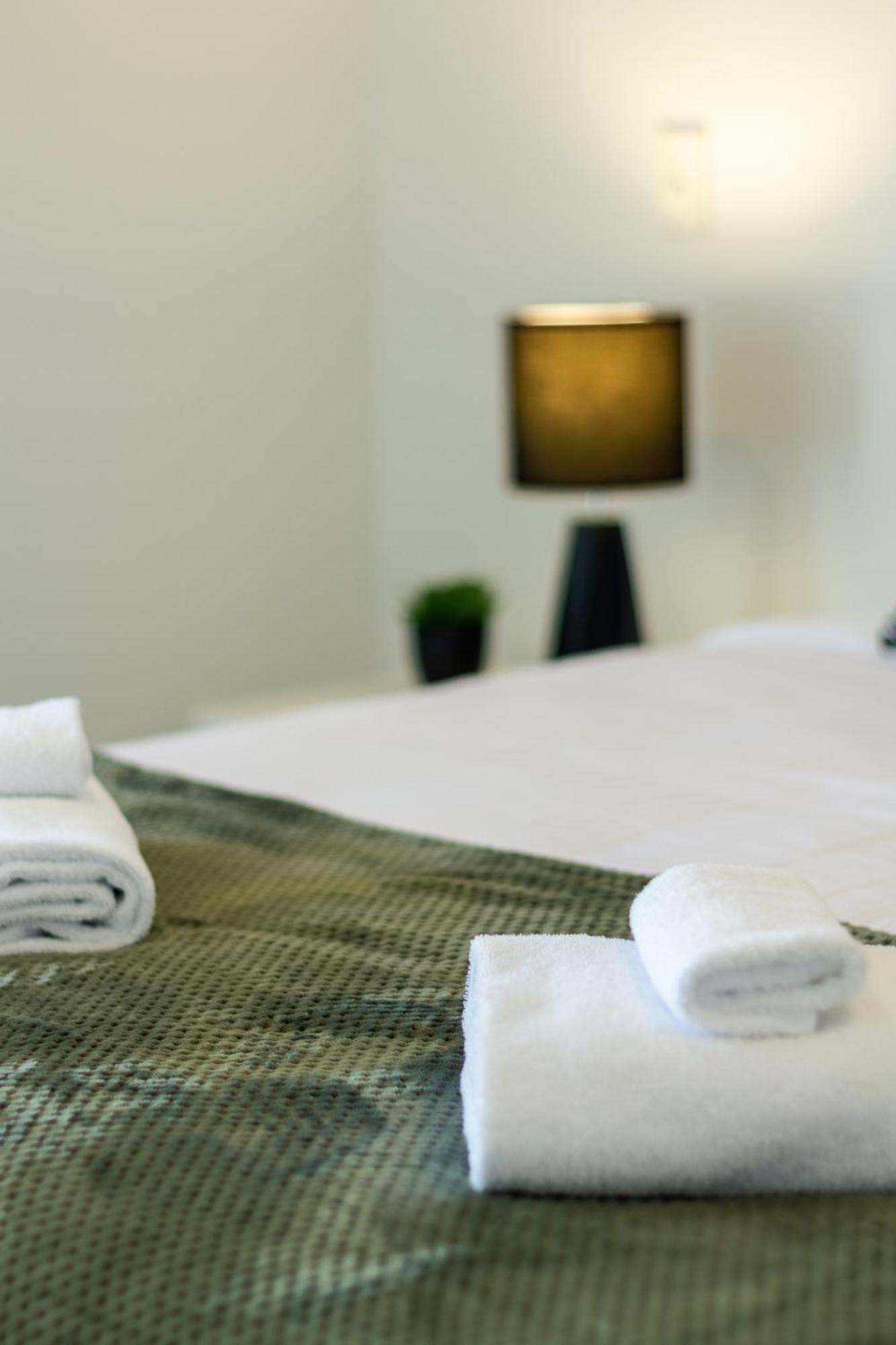 Cbd Luxury Homes Near Cafes Hagley Park River Apartment *