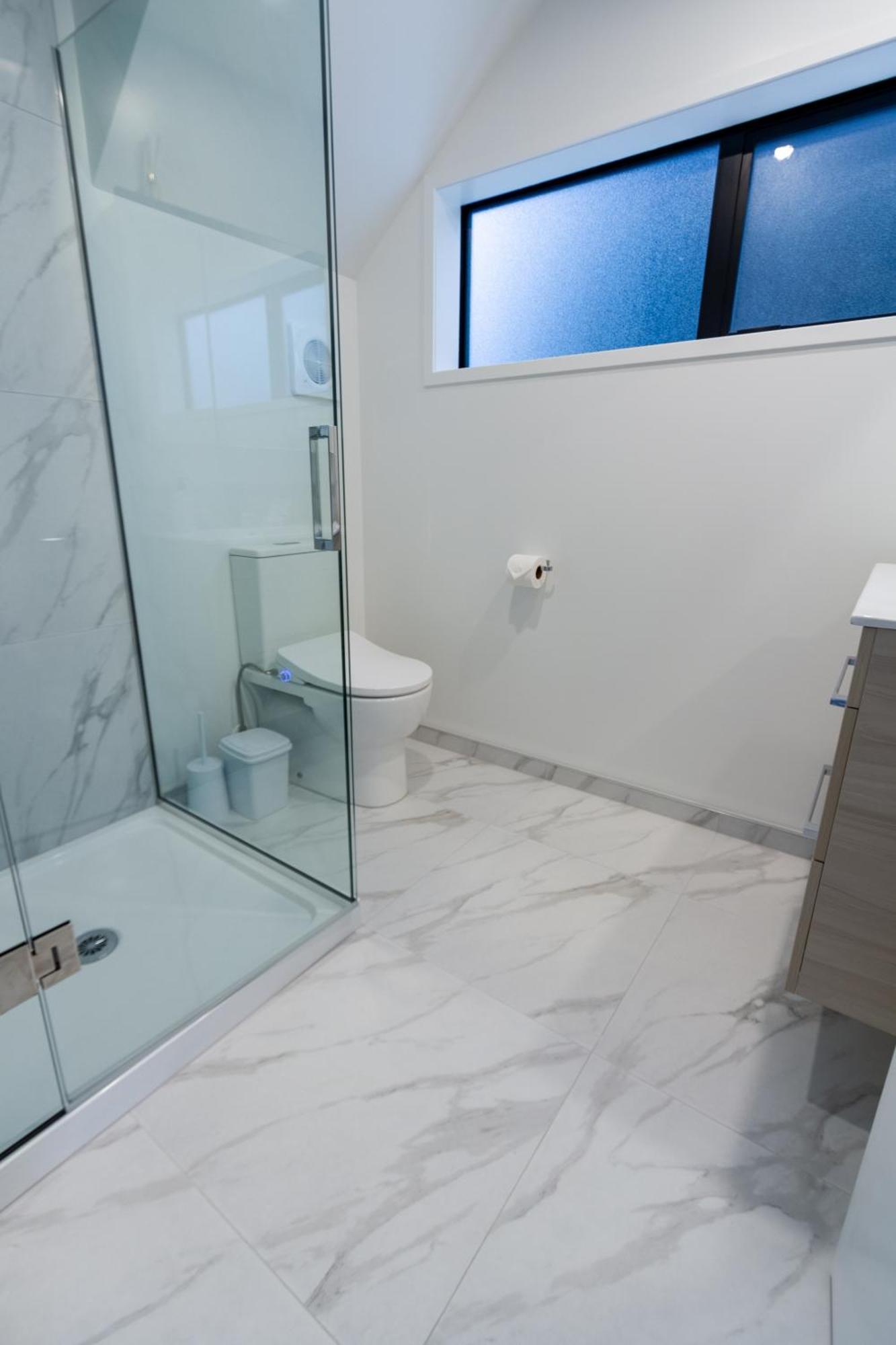 Cbd Luxury Homes Near Cafes Hagley Park River Apartment